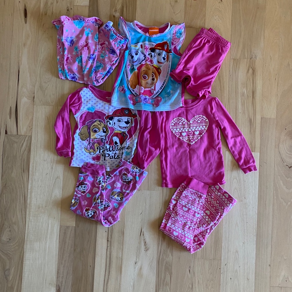 Girl Toddler pajamas 3T and 4T 3 set